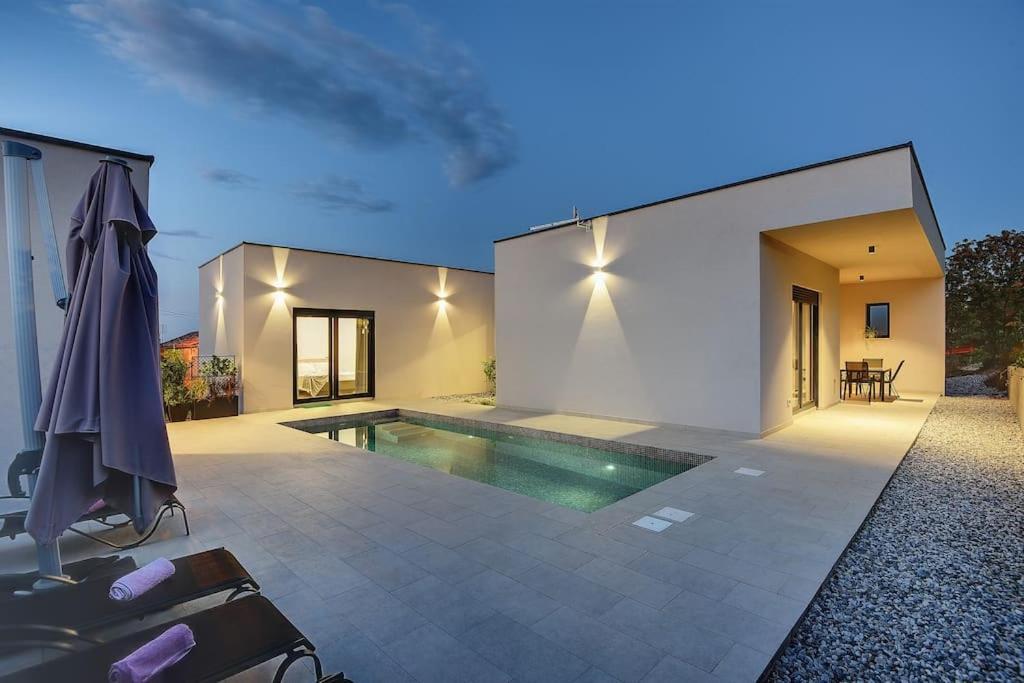Vila Nauta - Luxury In Vintijan, Near Pula Экстерьер фото